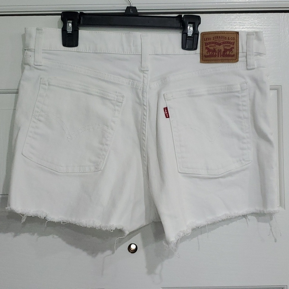 Levi's High Rise White Denim Shorts w/ Frayed Edges Size 32